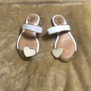 Size 7 sandals super cute